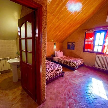 Ferme D'Hote La Vallee Azrou Buitenkant foto